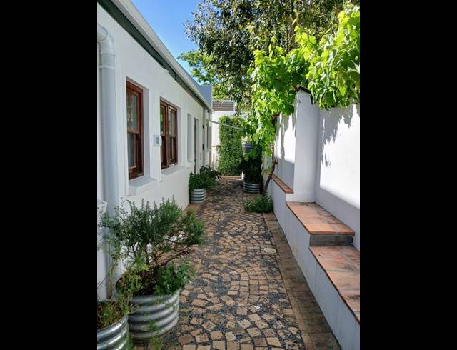 1 BEDROOM PROPERTY TO RENT IN PARADYSKLOOF